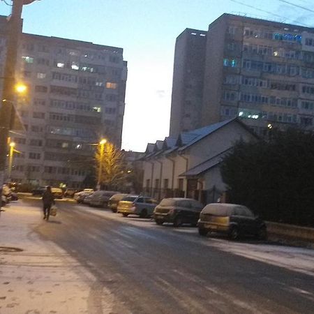 Apartament Garsoniera Buzău Zewnętrze zdjęcie